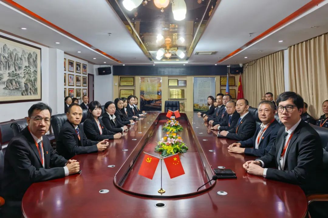 中共金田陽光投資集團黨委開展《揮灑激情 點燃夢想丨中華體育精神魅力盛放》主題教育活動